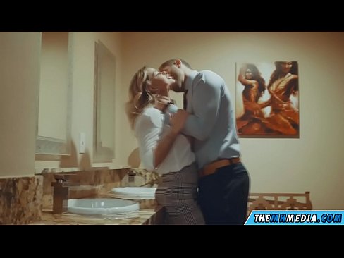 ❤️ Kad te prsata plavuša zavede u javnom zahodu ☑ Tvrdi porno na hr.porn33.top ❌❤